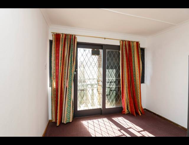 4 BEDROOM FREEHOLD FOR SALE IN NORTHCROFT